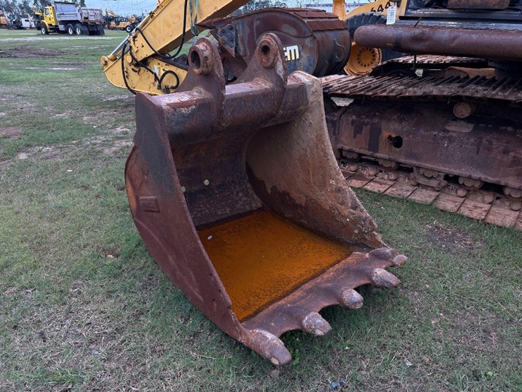 komatsu-pc200-lc-8-image-43