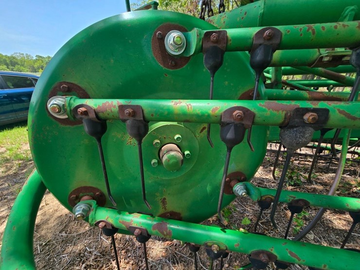 john-deere-700-image-22