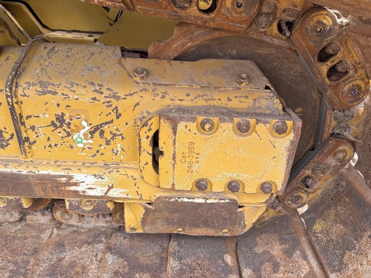 2022-caterpillar-d4-lgp-image-21