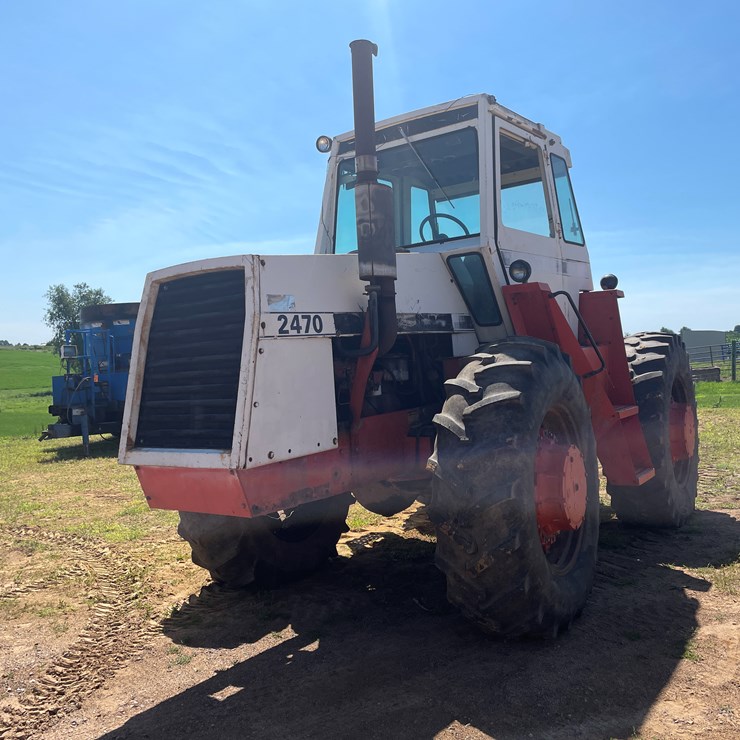 #3602 • Case 2470 4WD Tractor