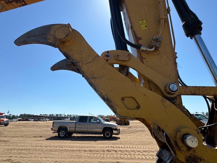 2012-caterpillar-320el-image-15