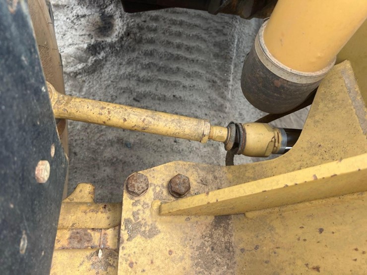 1998-caterpillar-th62-image-14
