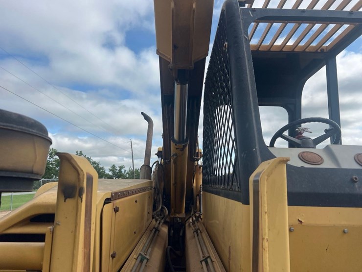 1998-caterpillar-th62-image-11