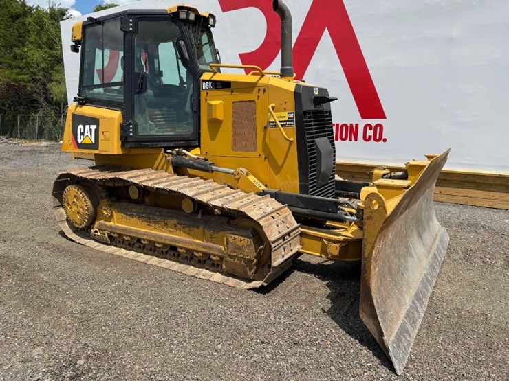 2016-caterpillar-d6k-image-10