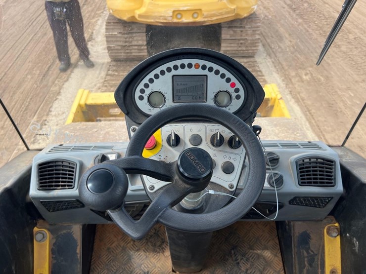 2017-bomag-bw145d-image-22