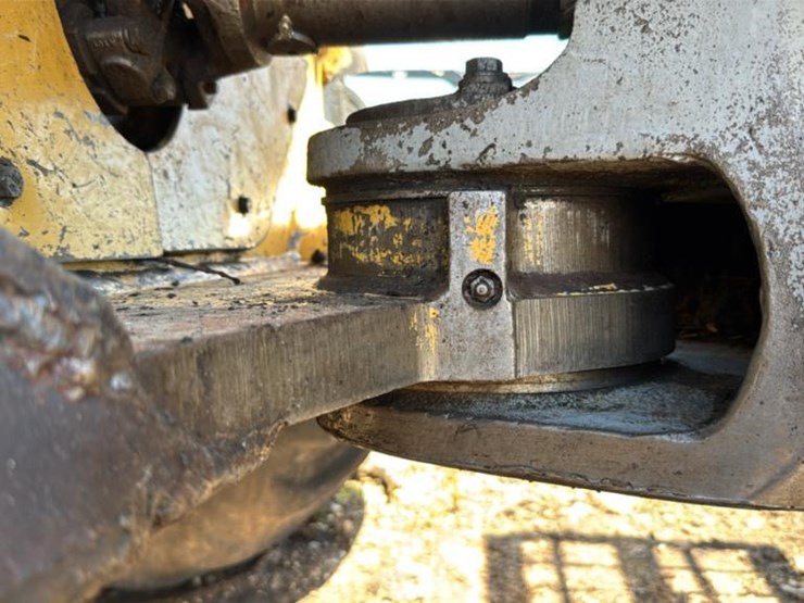 2008-caterpillar-574-image-65