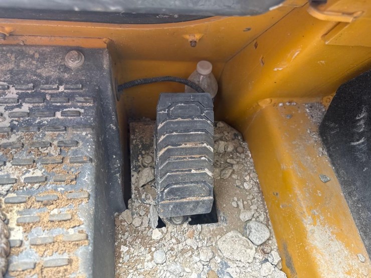 kubota-svl97-2-image-30