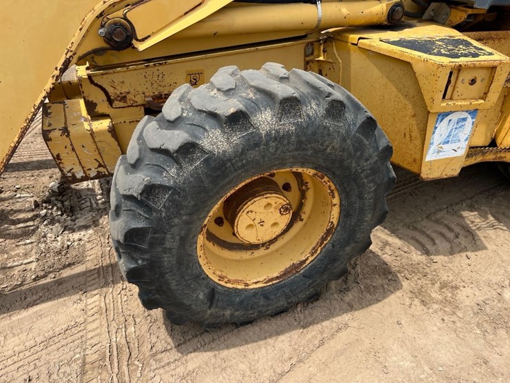 2004-deere-310sg-image-9