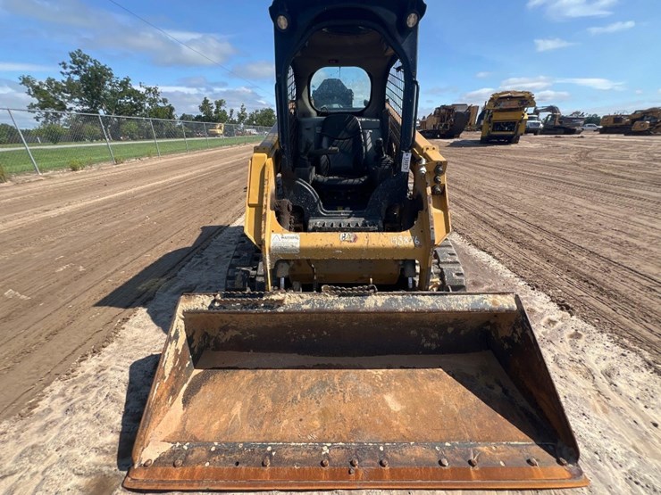 2022-caterpillar-249d3-image-7