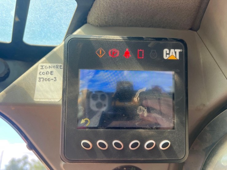 2015-caterpillar-299d-xhp-image-31