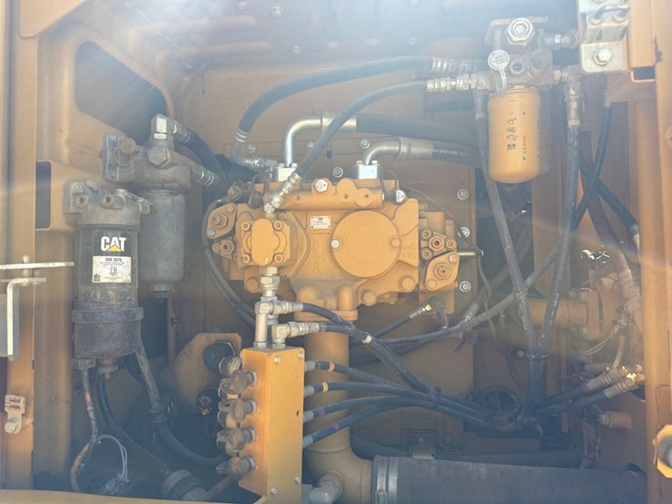 2012-caterpillar-320el-image-34