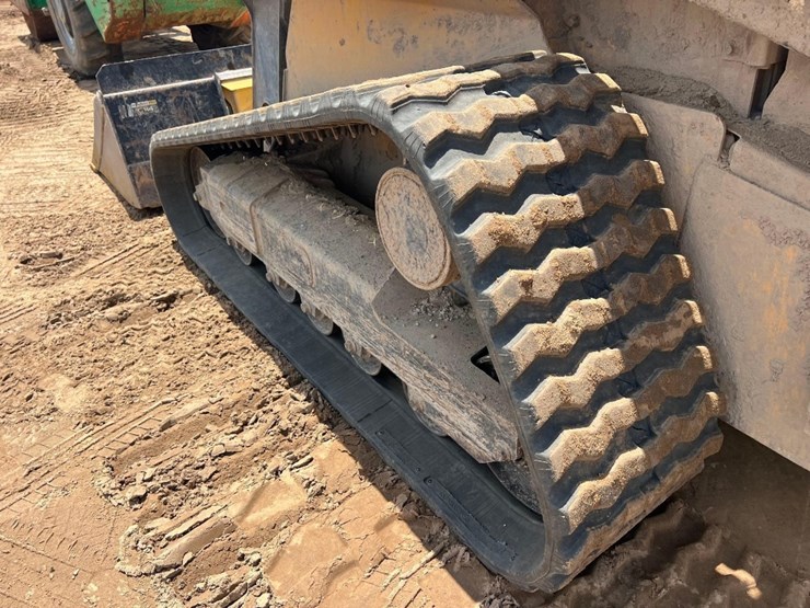2012-deere-333d-image-20
