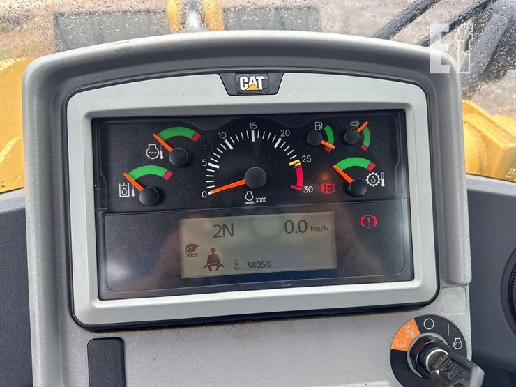 2020-caterpillar-962m-image-38