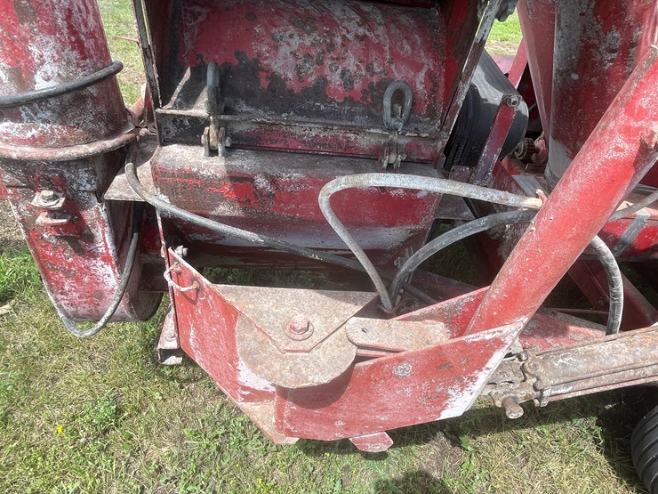#1078-•-brady-650-feed-grinder-mixer-image-10