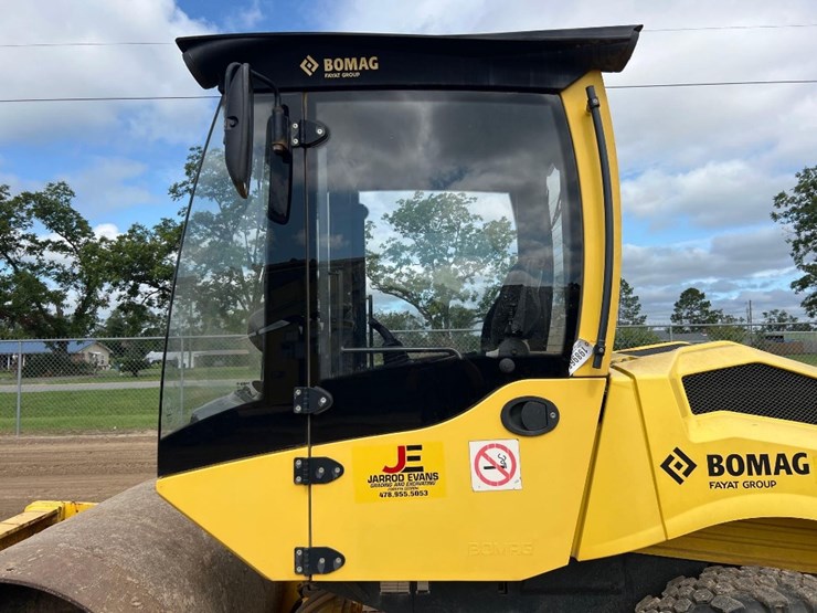 2017-bomag-bw145d-image-14
