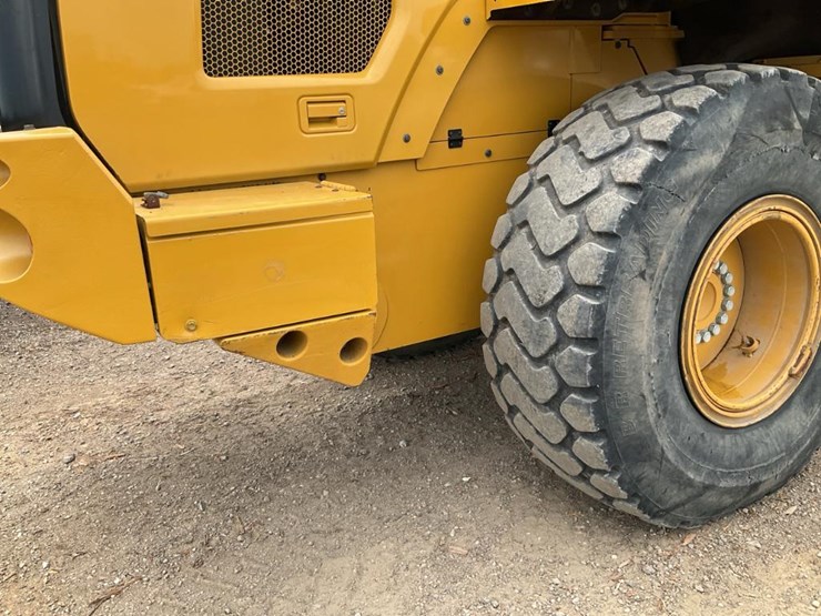 2018-caterpillar-930m-image-36