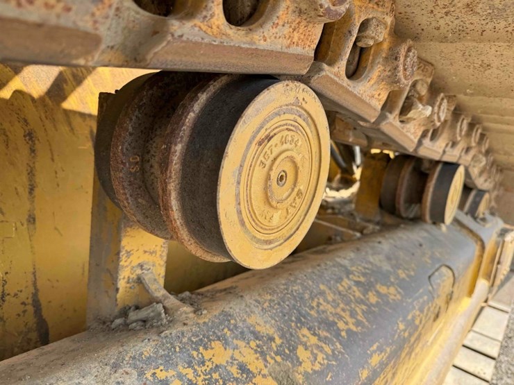 2016-caterpillar-d6k-image-31