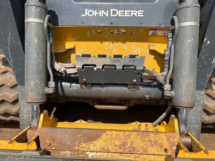 2020-deere-333g-image-10