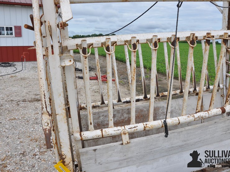 portable-cattle-chute-image-15