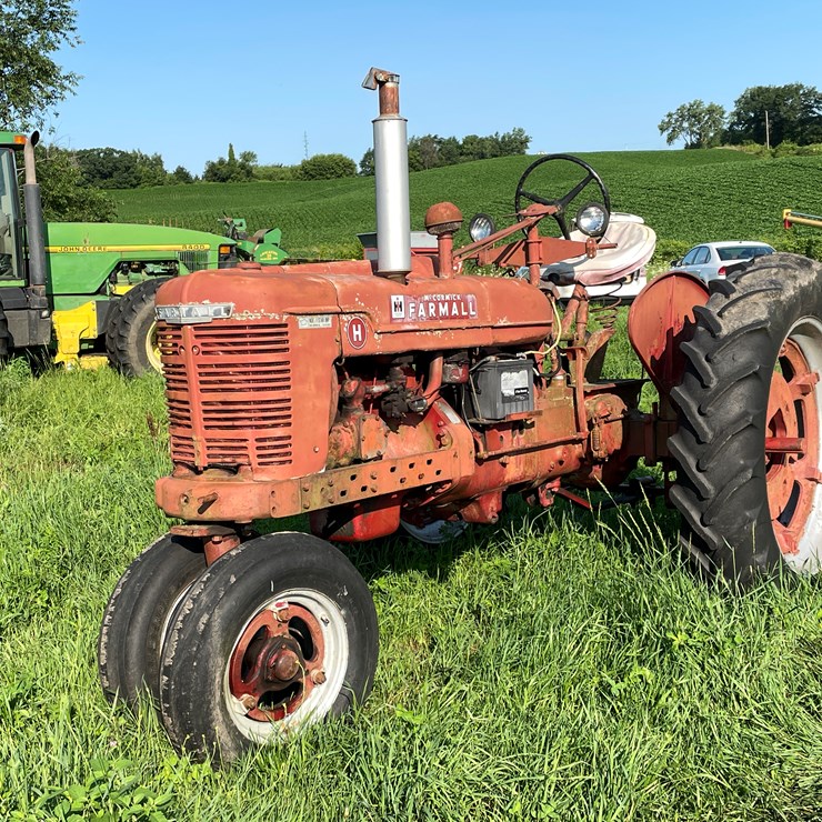 #3605 • McCormick Farmall H Gasoline Tractor