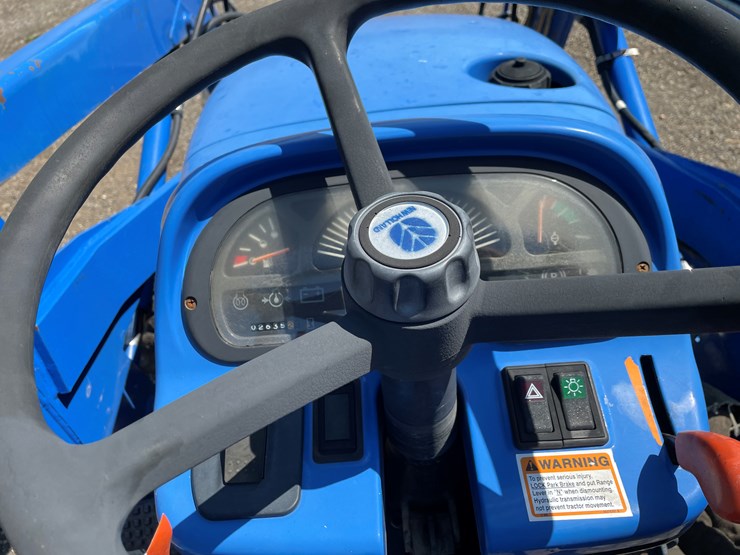 new-holland-tc33d-image-20