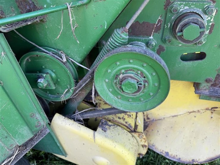 1990-john-deere-335-image-16