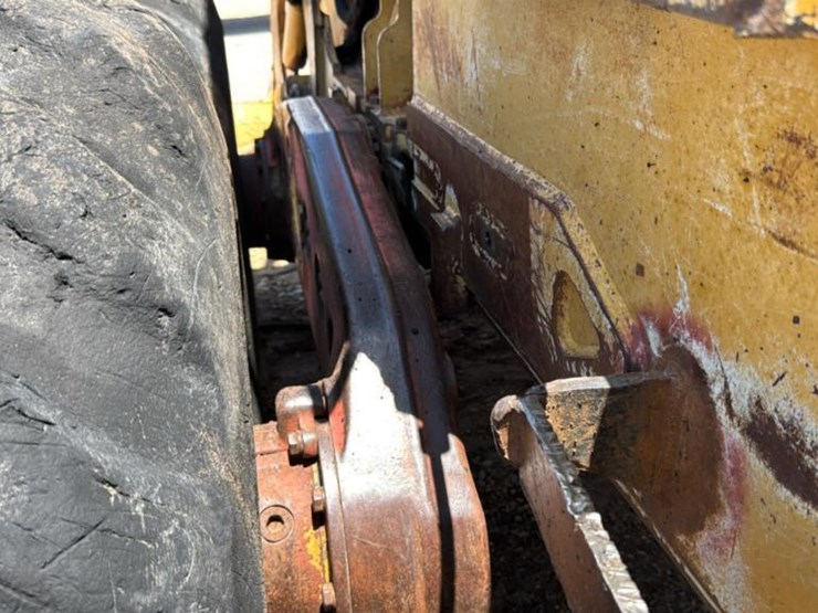 2008-caterpillar-574-image-78