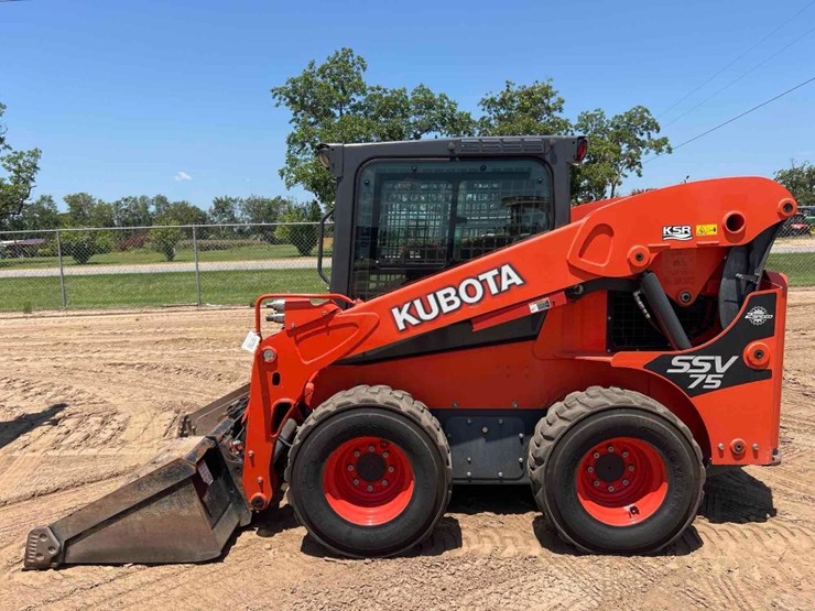 2020-kubota-ssv75-image-1