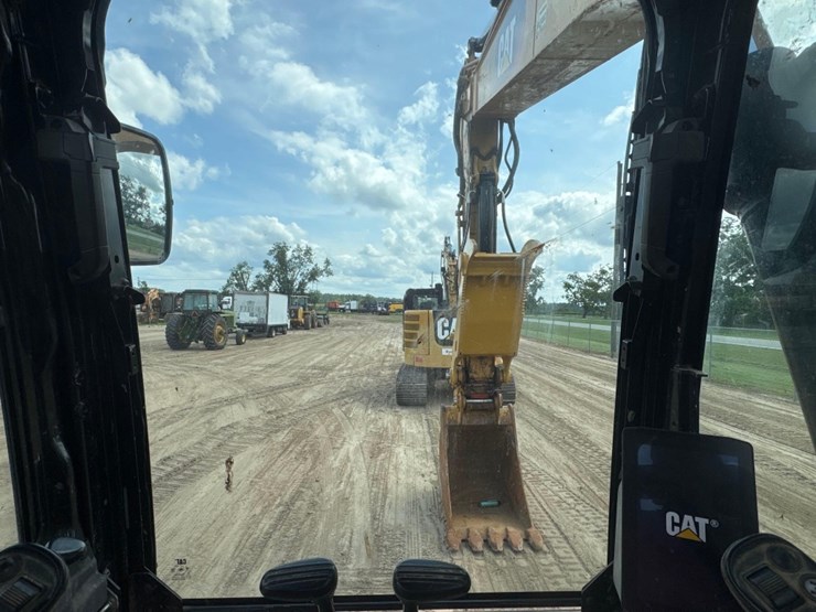 caterpillar-320gc-image-34