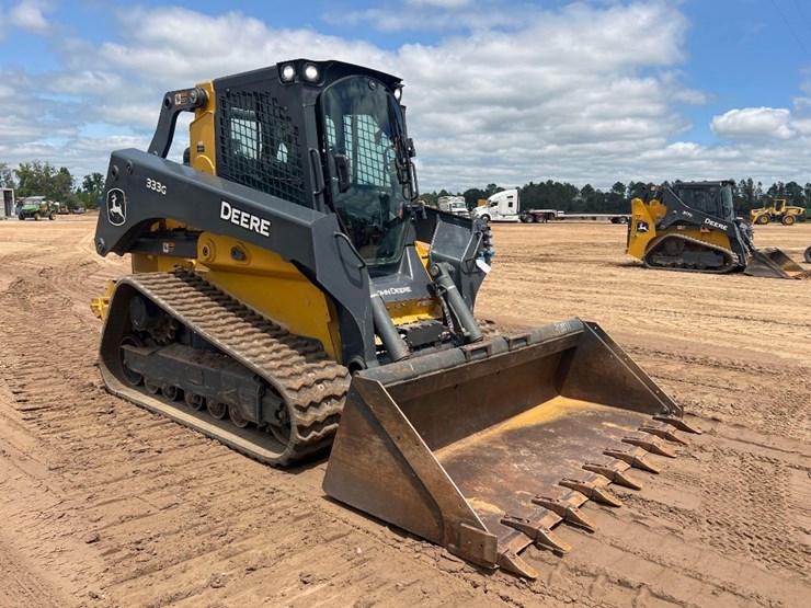 2020-deere-333g-image-6