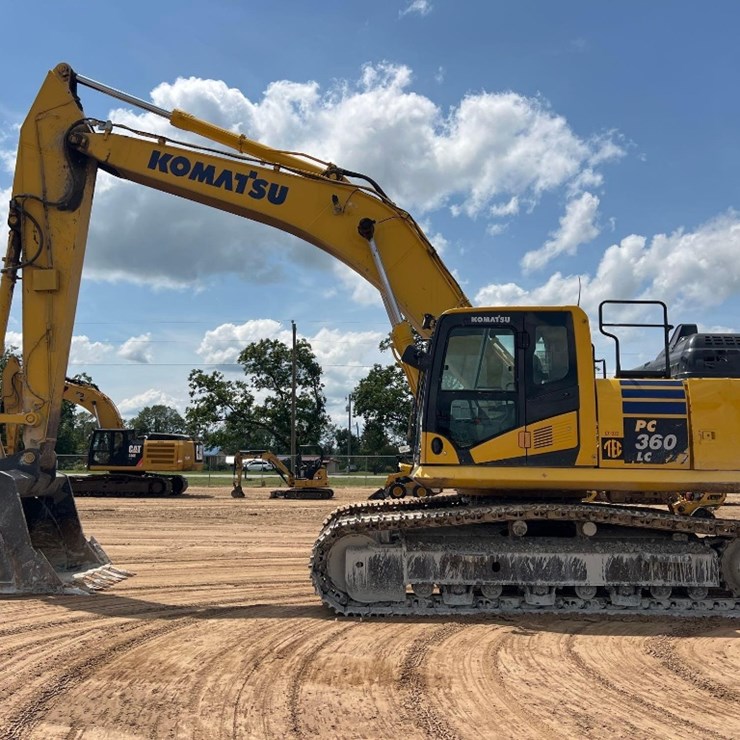 2023 KOMATSU PC360 LC-11