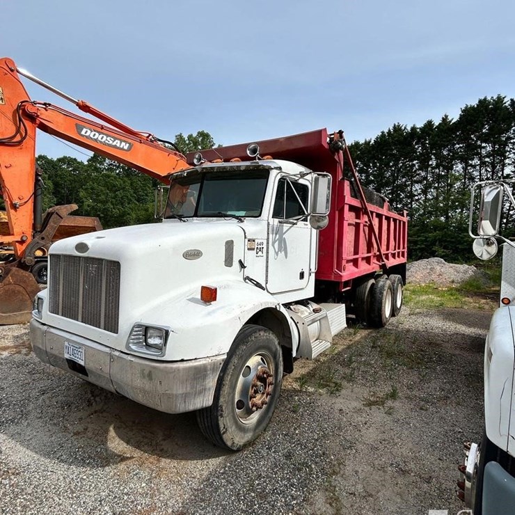 2000 PETERBILT 330