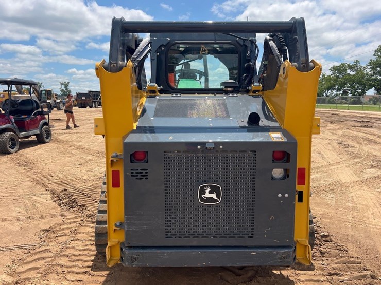 2023-deere-317g-image-3