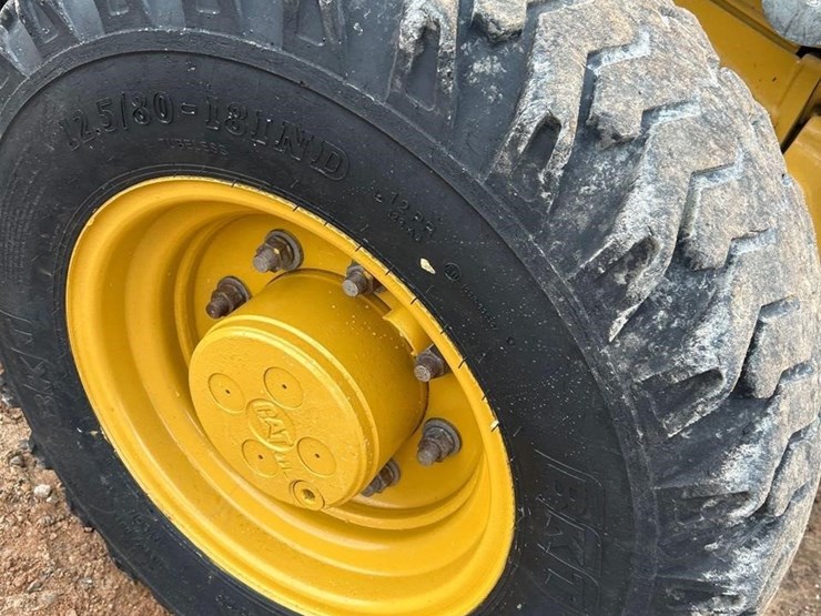 2018-caterpillar-420f2-it-image-13