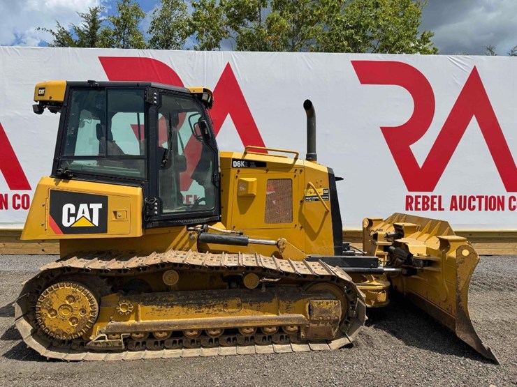 2016-caterpillar-d6k-image-6