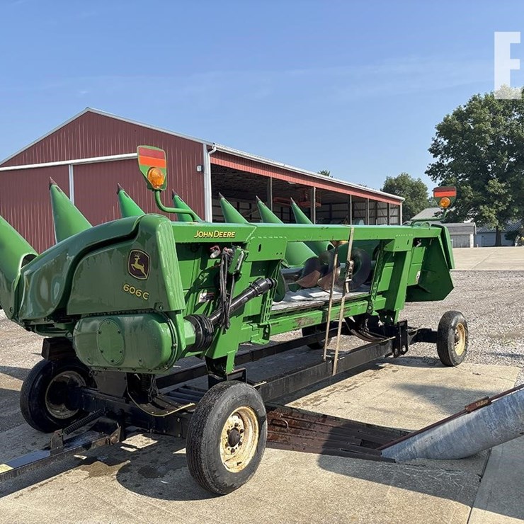 2008 JOHN DEERE 606C