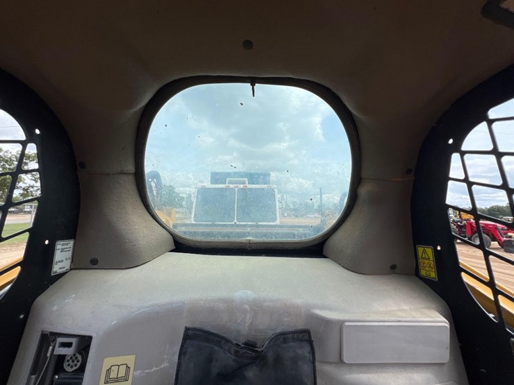 caterpillar-279c2-image-32