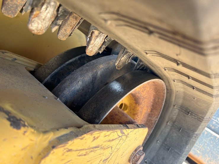 2019-caterpillar-259d-image-15
