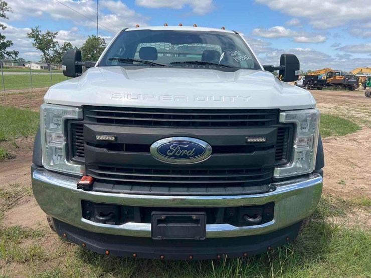 2018-ford-f550-xl-image-7