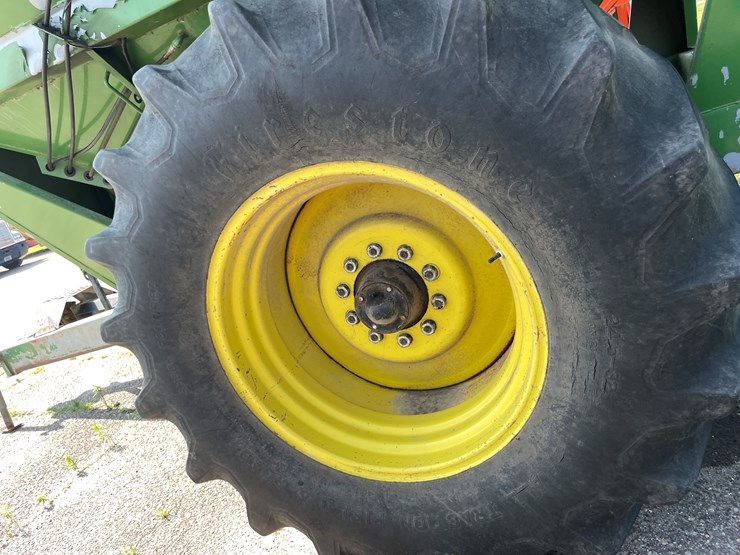 #1057-•-j-&-m-grain-cart-image-21