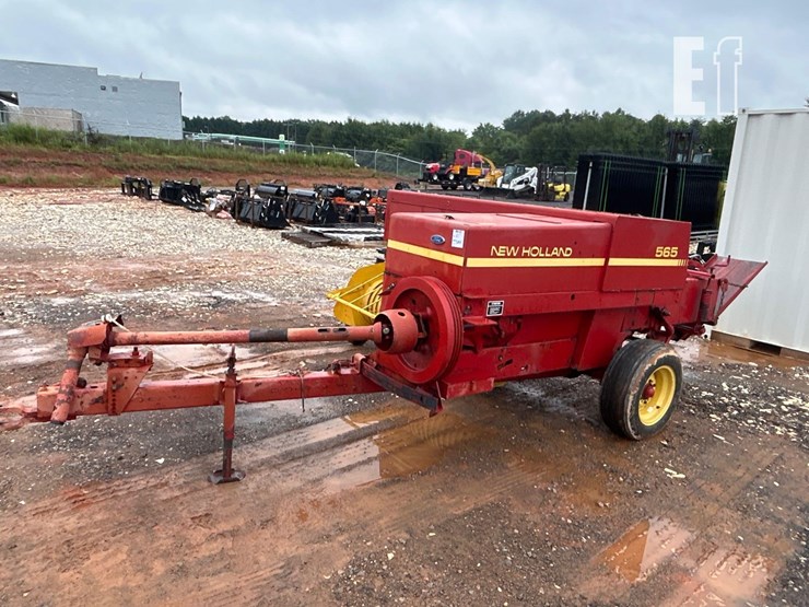 new-holland-565-image-1
