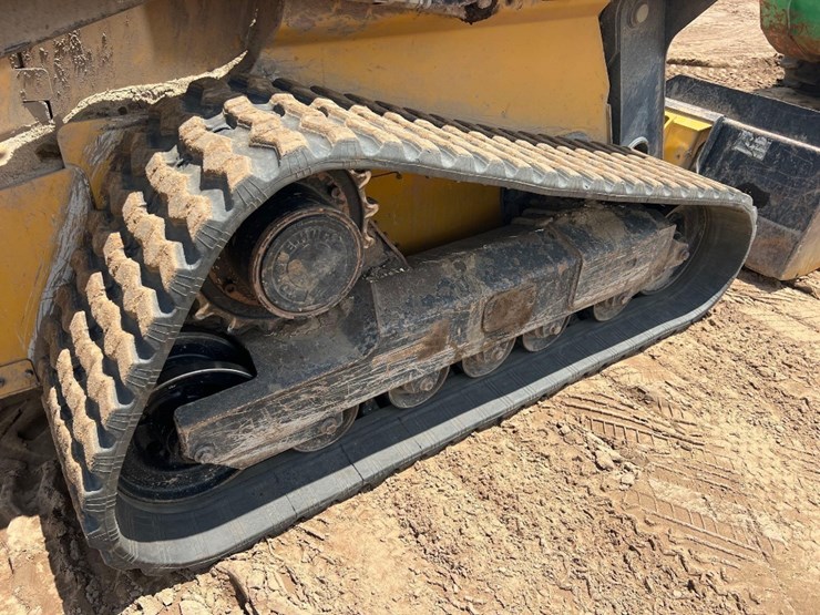 2012-deere-333d-image-16