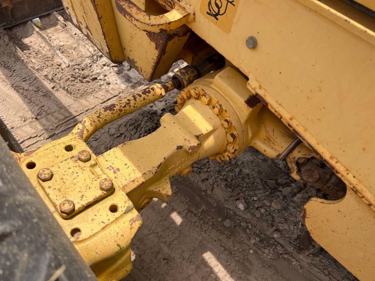 2004-deere-310sg-image-18