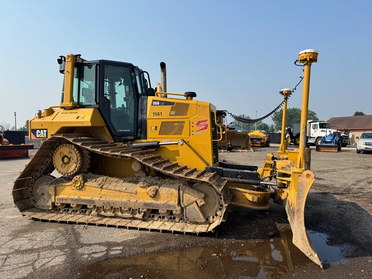 2017-caterpillar-d6n-lgp-image-5
