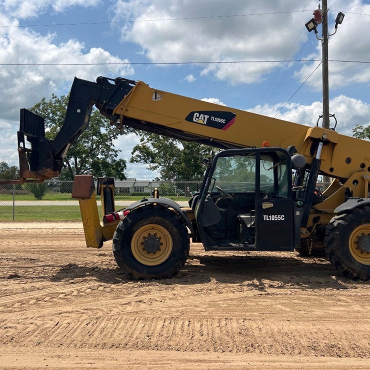 2015 CATERPILLAR TL1055C