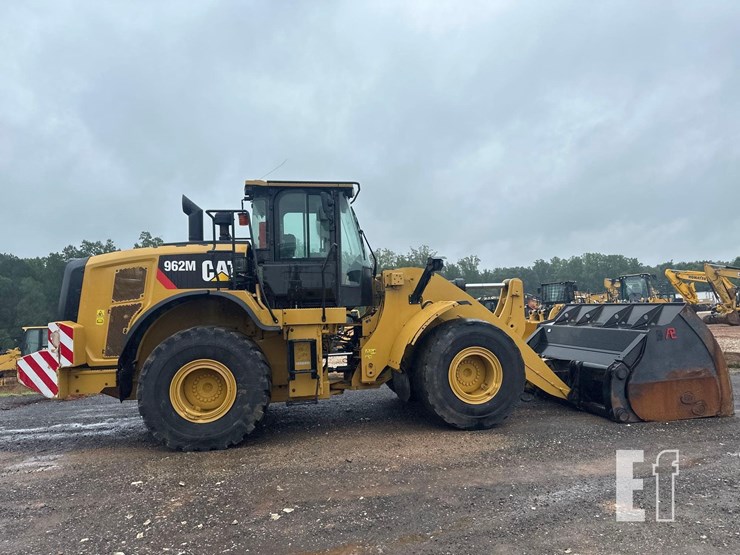 2020-caterpillar-962m-image-9
