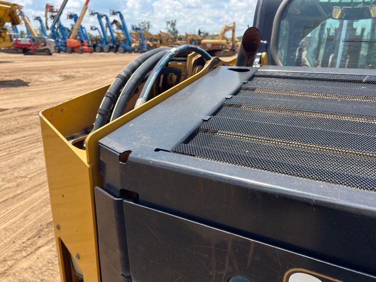 caterpillar-279d3-image-21
