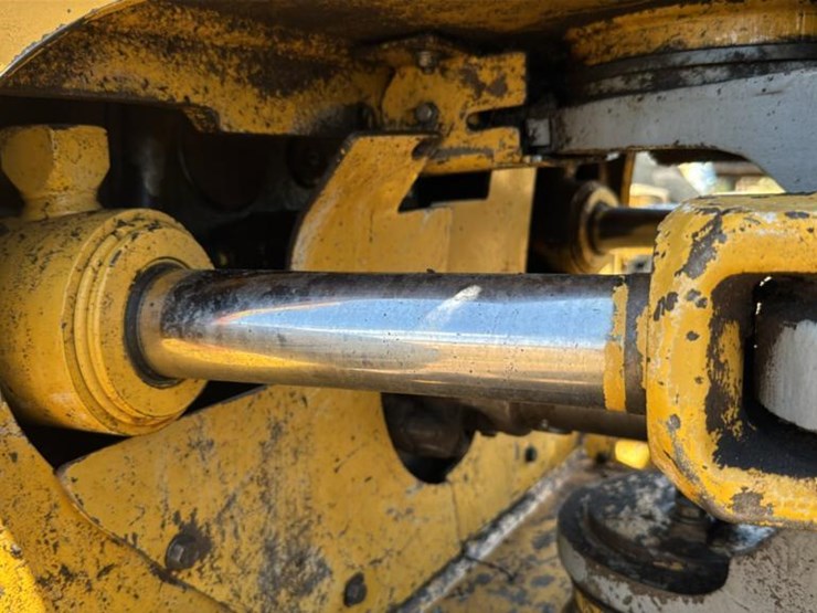 2008-caterpillar-574-image-68