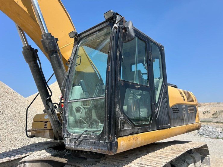 2011-caterpillar-329dl-image-29