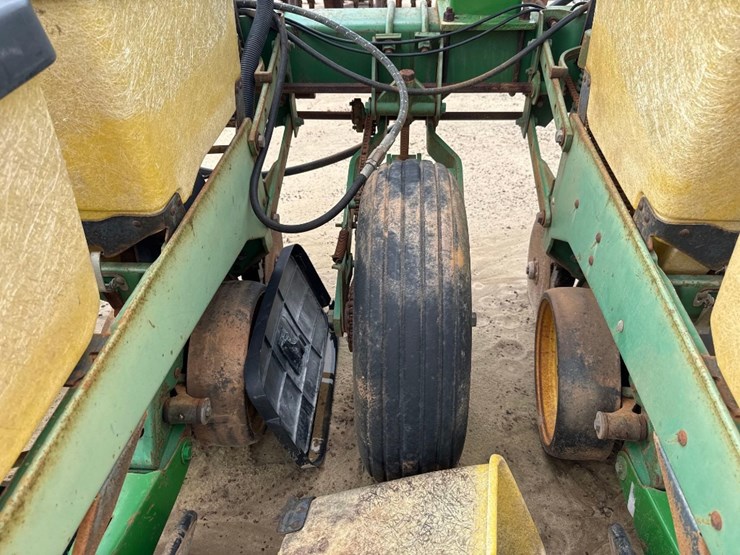 john-deere-2-image-13